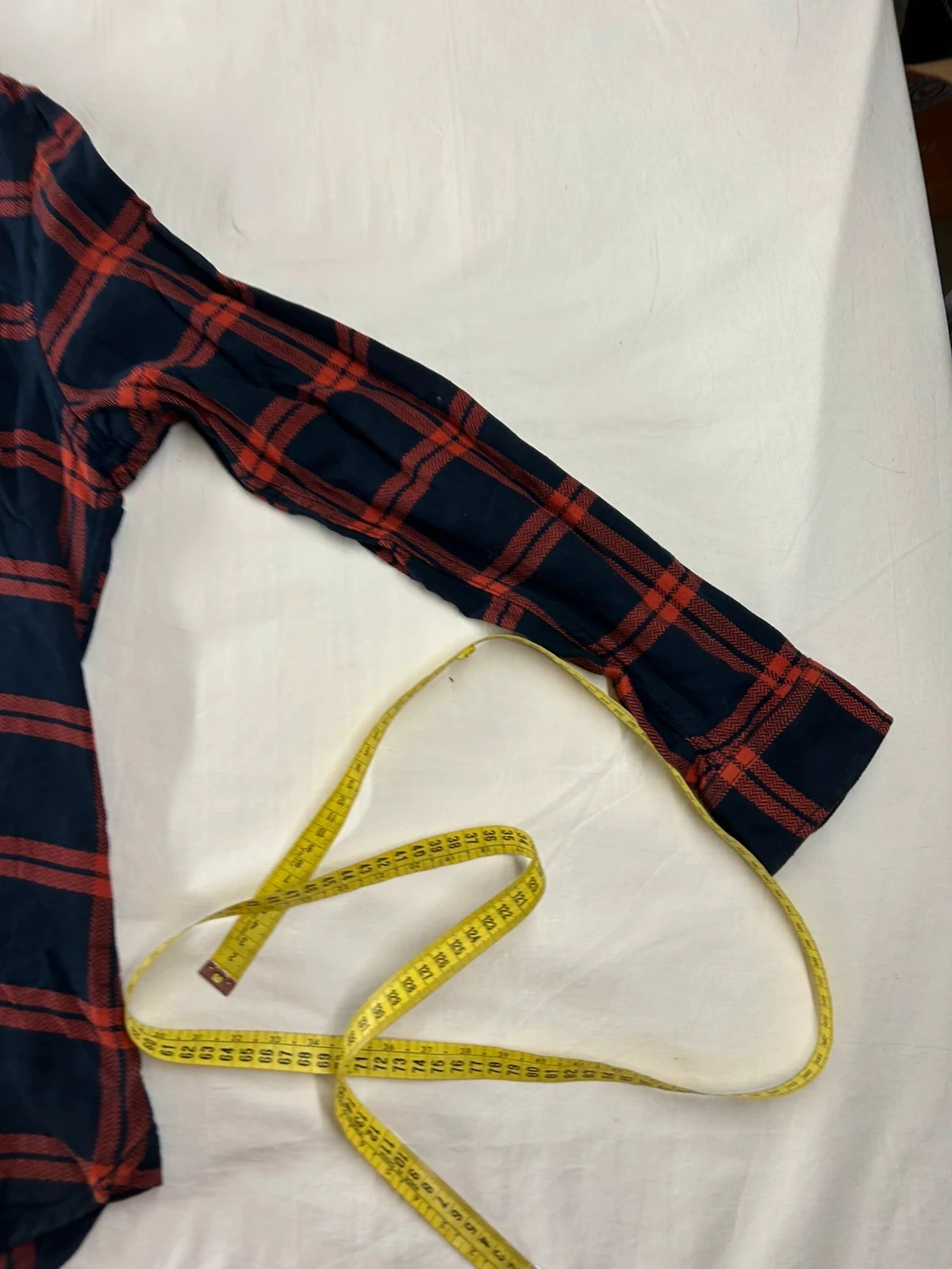 Chemise à carreaux c&a slim fit vintage rouge noire – photo 5